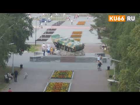 Неизвестный превратил букву Z на военном мемориале в надпись AZOV*