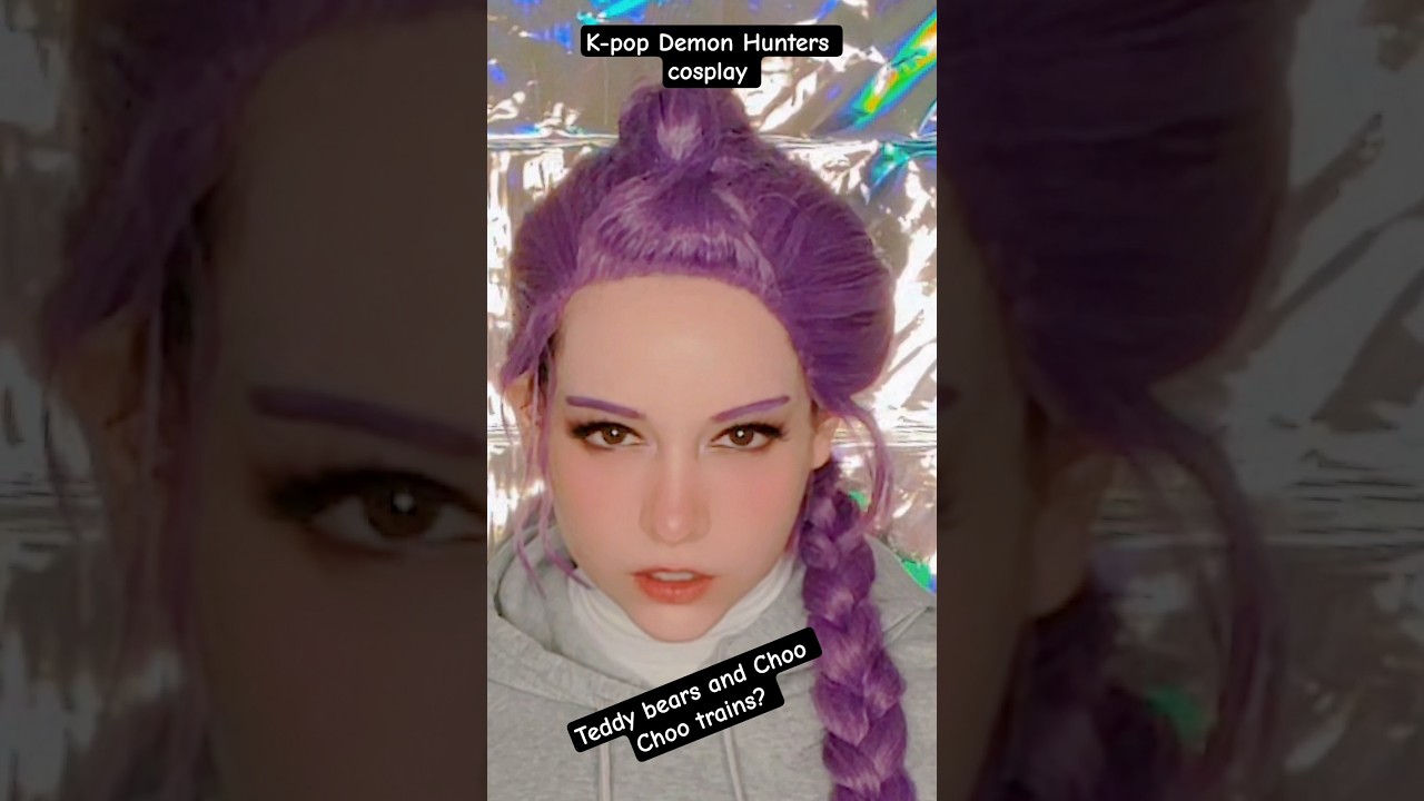Teddy bears and Choo Choo trains? | Rumi K-pop demon hunters cosplay  #cosplay #shorts #kdh