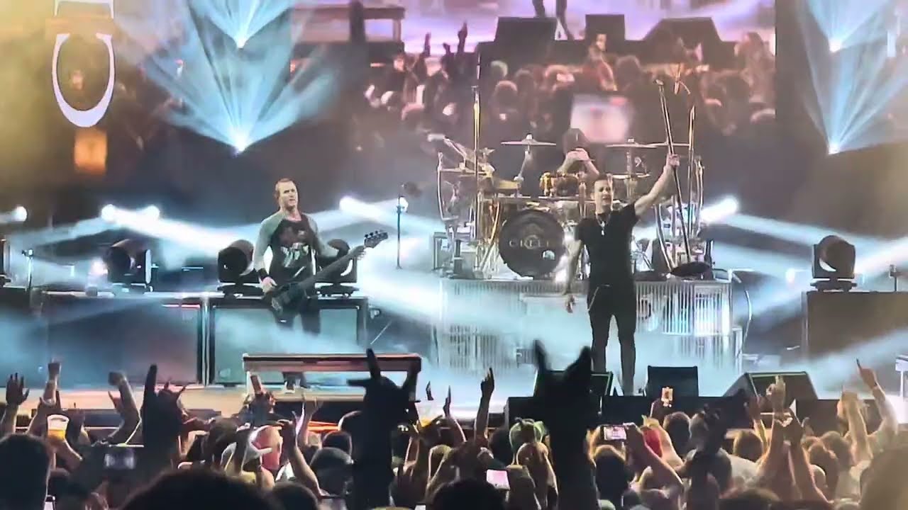 Creed - Higher (LIVE at Amphitheatre, Virginia Beach, VA)