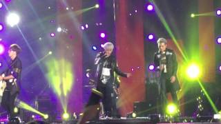 2016 愛.Sharing高雄夢時代跨年晚會 MP魔幻力量 偷偷的