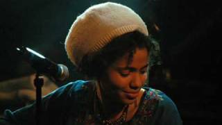 NNEKA - "Beautiful" chords