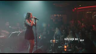 Gizli Aşk Bu - (Hüner Coşkuner Cover - Sahne Marin Canlı ) Işilay Resimi