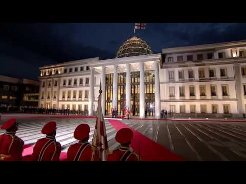 ყირგიზეთის პრეზიდენტის დახვედრის ოფიციალური ცერემონია