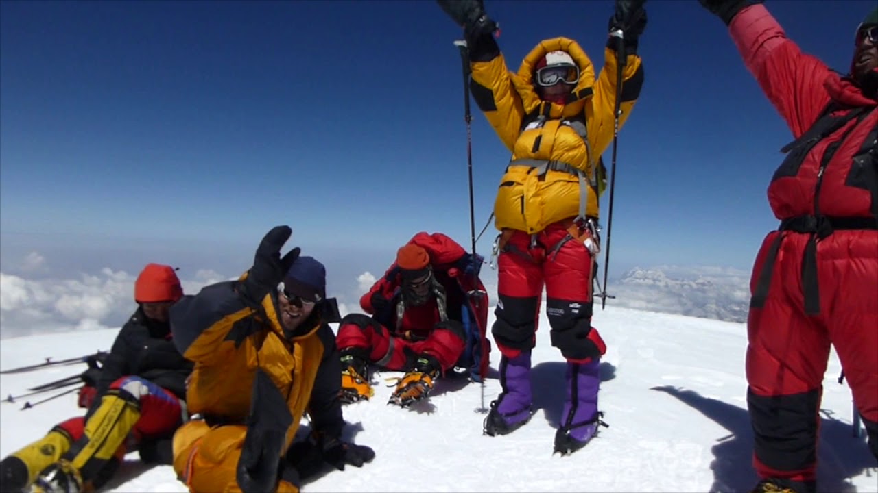 Putha Hiunchuli 7246m / Summit Nepal ski
