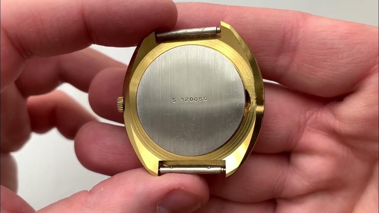 Видеообзор на красивые часы Ракета Санкт-Петербург с бордовым ...