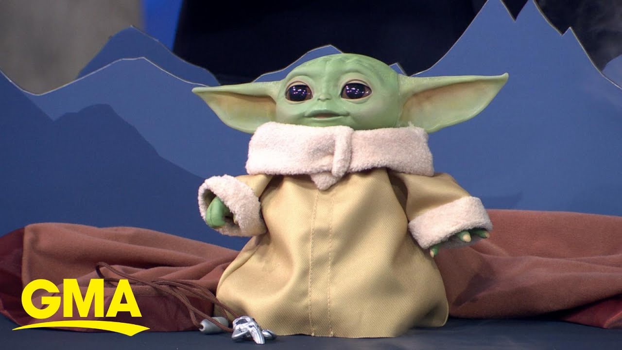 moving yoda toy