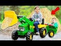 Les enfants ont ouvert et assembl un gros tracteur john deere vido sur les jouets toys 2 boys