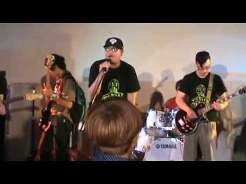 小さな恋のうた done by 飲ミュニケーション at the school festival