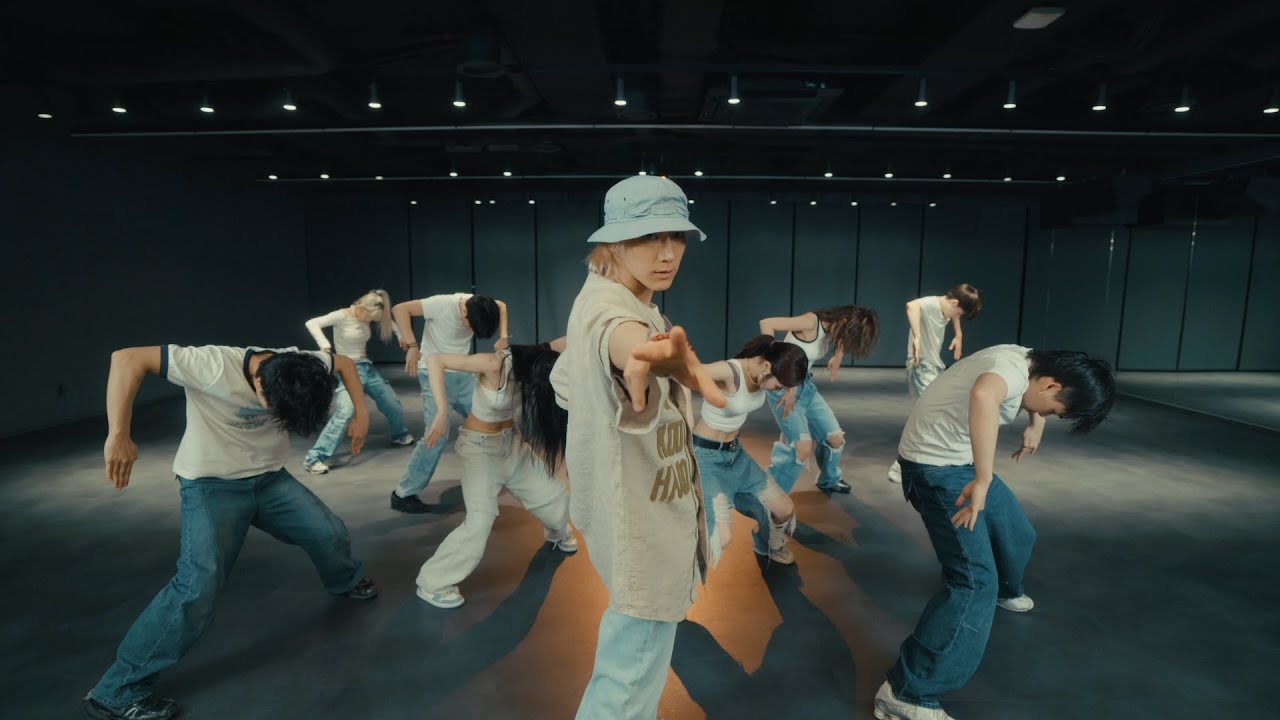 TEN 텐 'BAMBOLA' Dance Practice