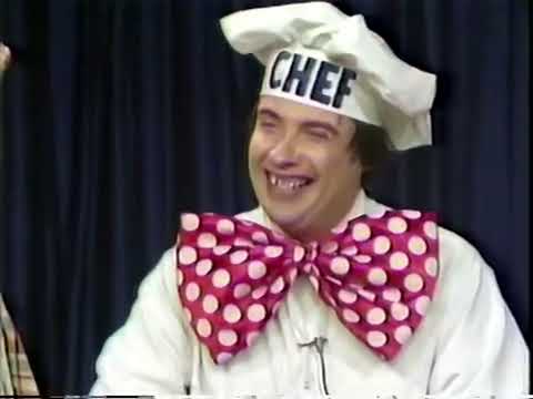 Uncle Floyd Show: Skip's Poultry Store
