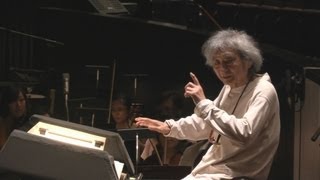 健在ぶりアピール 小澤征爾さん オペラ公演のリハーサル公開