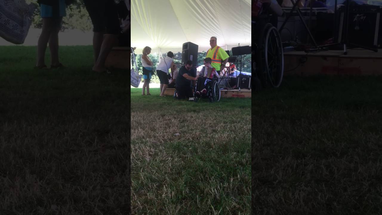 Newfoundland accordion player YouTube
