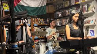 Jinan Lakeisha - Rembulan (Live at Kios Ojo Keos, Jakarta 8/2/2026)