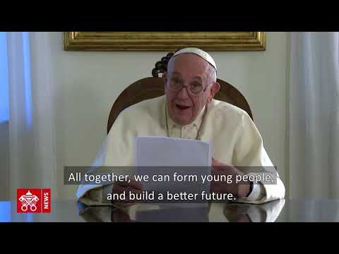 Pope Francis launches Global Educational Alliance