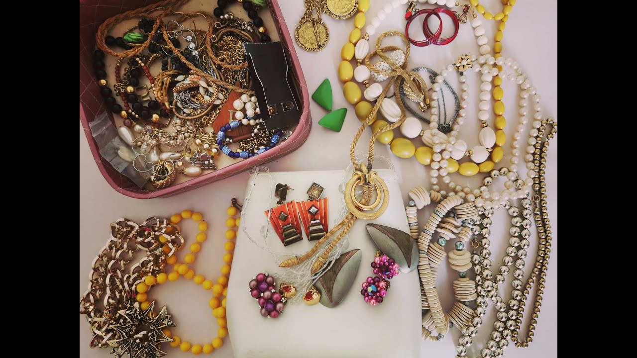 Распаковка винтажной бижутерии