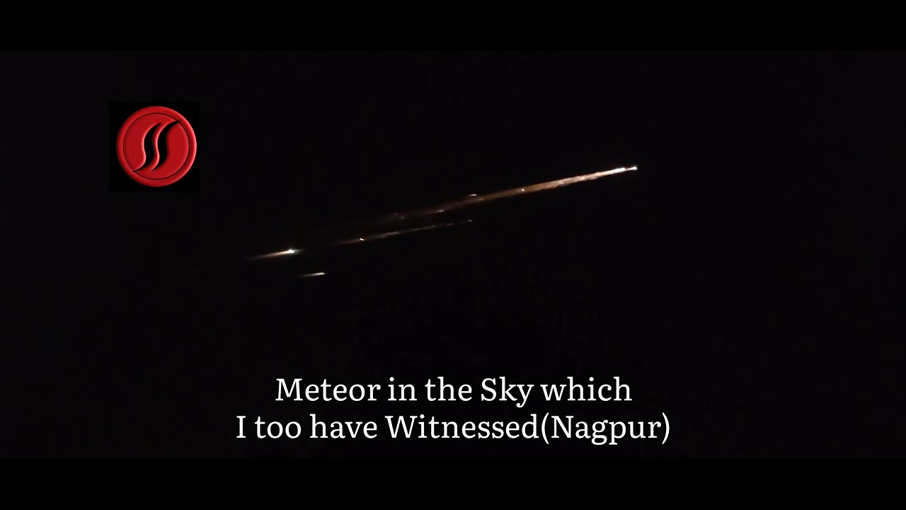 Mesmerizing Meteor Shower Burning MeteoriteGlimpse from Nagpur