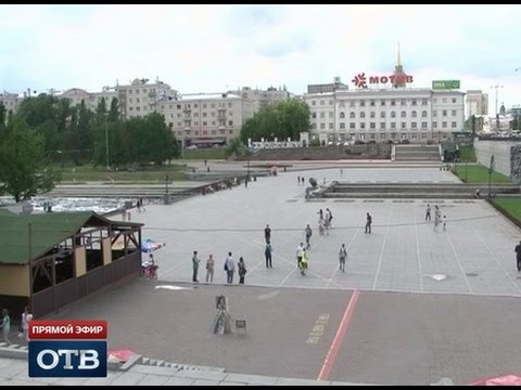 Шорты летом под запретом: обсуждаем особенности уральского дресс-кода