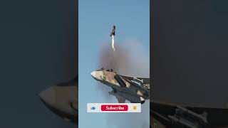 The Terrifying Moment The Pilot Ejected To Save Herself From The Crash.. Jet