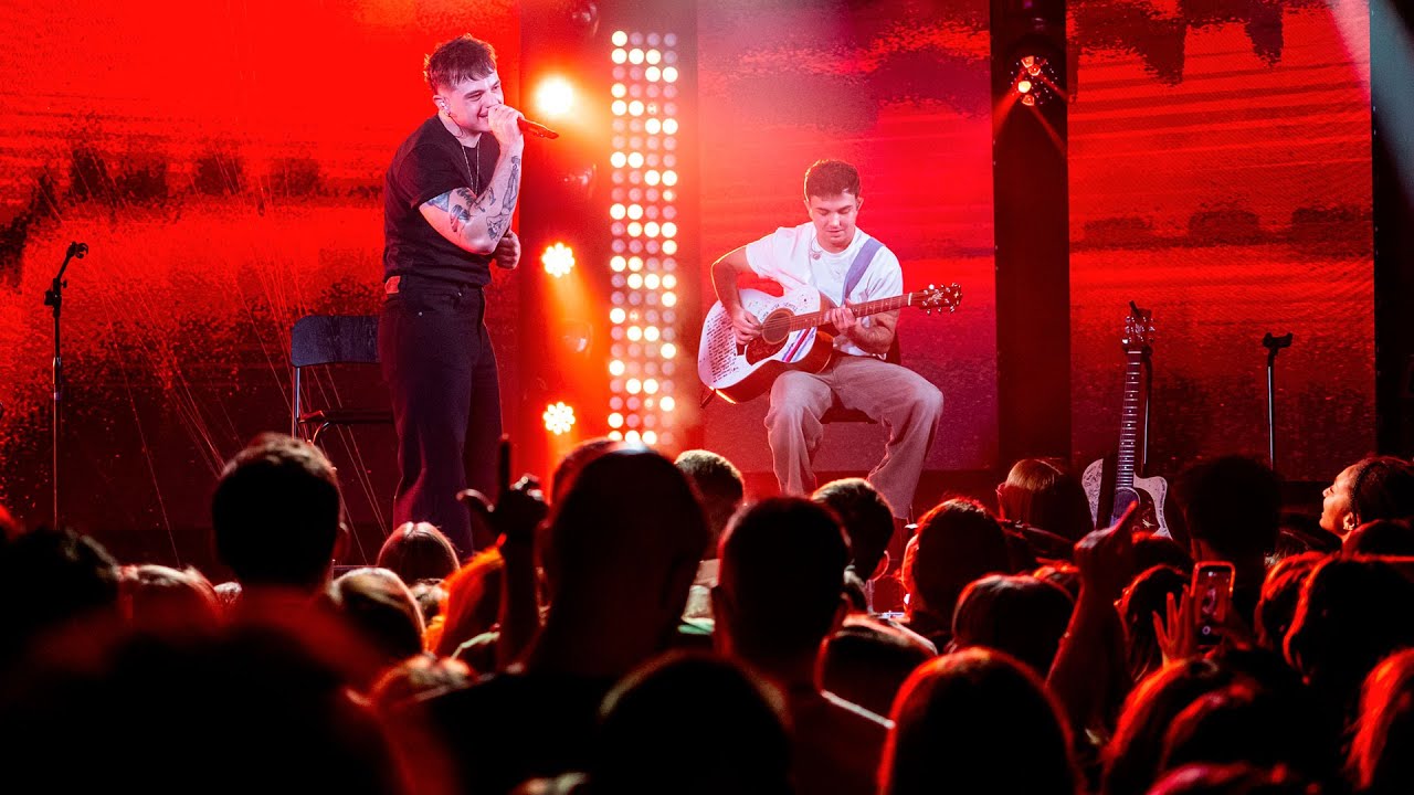 Depresso fortunato - Olly (Radio Italia Live 12/12/2025)