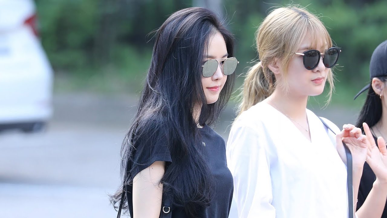 180720 에이핑크(Apink) 나은(Naeun)  뮤직뱅크 출근길 [Music Bank] 4K 직캠 by 비몽