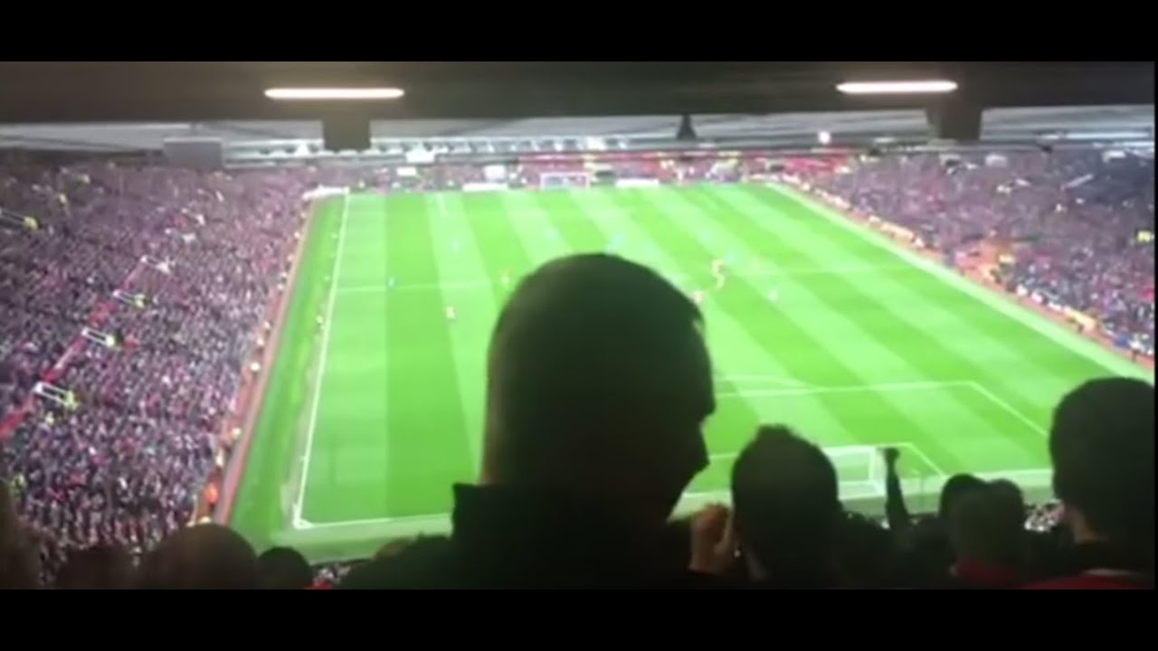 Old Trafford celebrating Fellaini goal vs Man CIty (Fellaini chant) mufc news