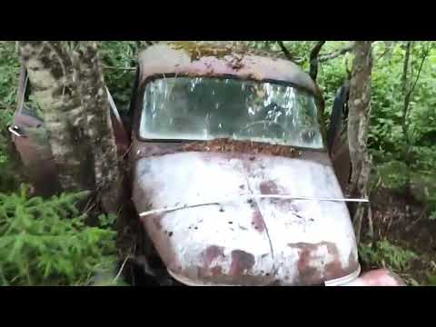 car cemetery bastnas sweden