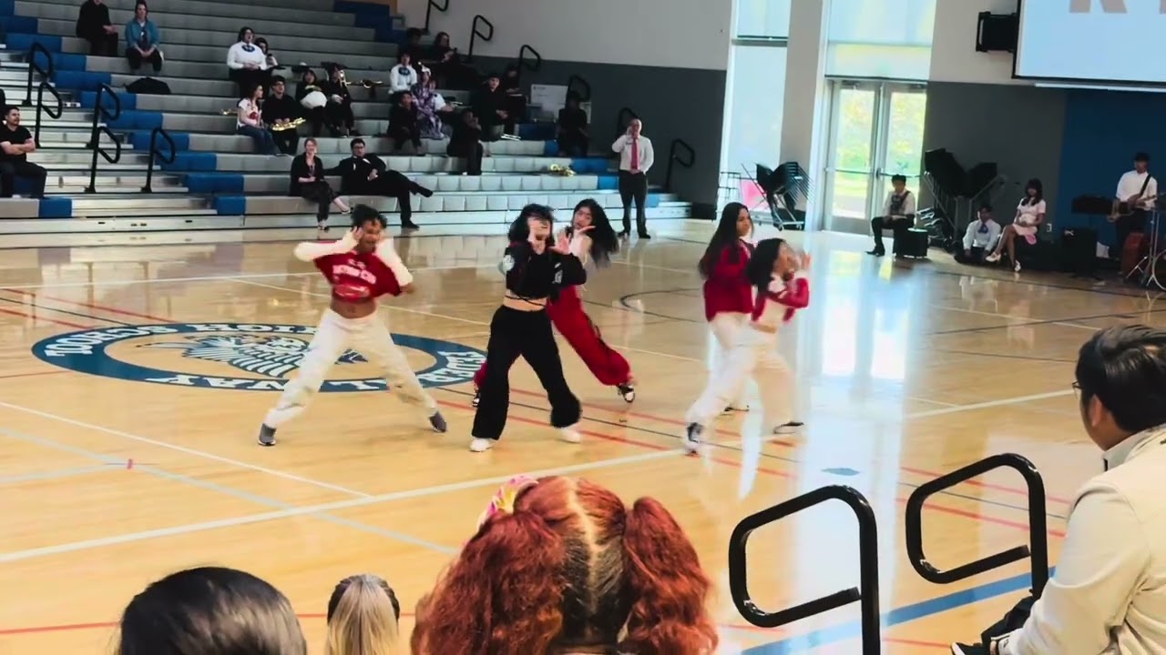 wannabe itzy cover by fwhs students 