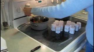 Making Lip Butter
This is how I make lip butter! In this video, I made two batches: Peppermint Ice and Limeade. Check out all our great flavors here: http://www.greatcakessoapworks.com/store.php/products/handmade-lip-balm Making Lip Butter