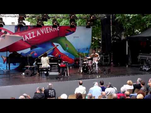 Zaza Desiderio & Ewerton Oliveira - Jazz à Vienne (Full concert)