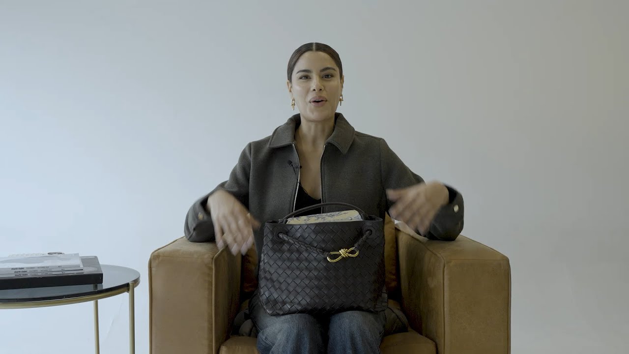 Whats in my bag? Que hay en mi bolsa?