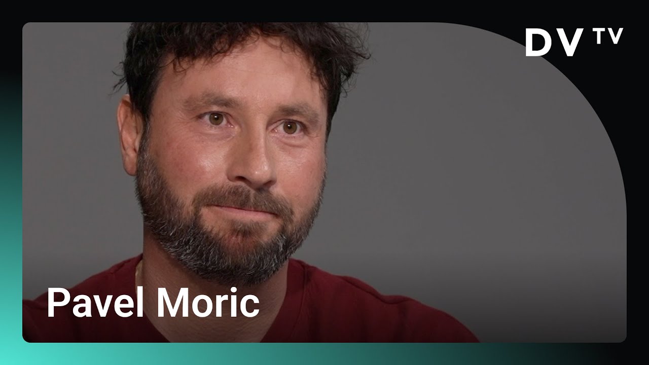 Máme závislost na dramatech, realita už je pro některé lidi nudná, říká Moric v rozhovoru o krizích