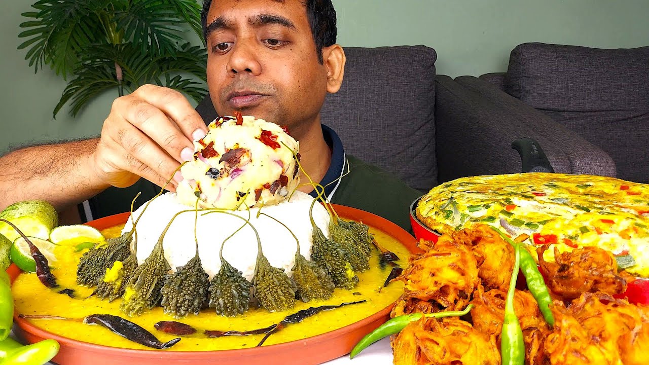 EGG PIZZA RECIPE , MUKBANG ASMR FOOD EATING SHOW