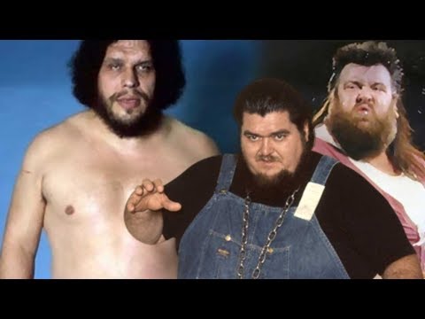 Andre the Giant vs Giant Haystacks & Haystacks Calhoun