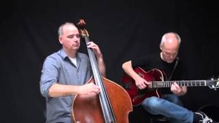 Video thumbnail of "Improv on G jazz-blues - guitar and bass"
