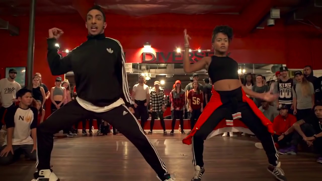 요새 유행한다는 '뚜왑뚜와리 춤' 모음  (최유정 + 실제 춤들)