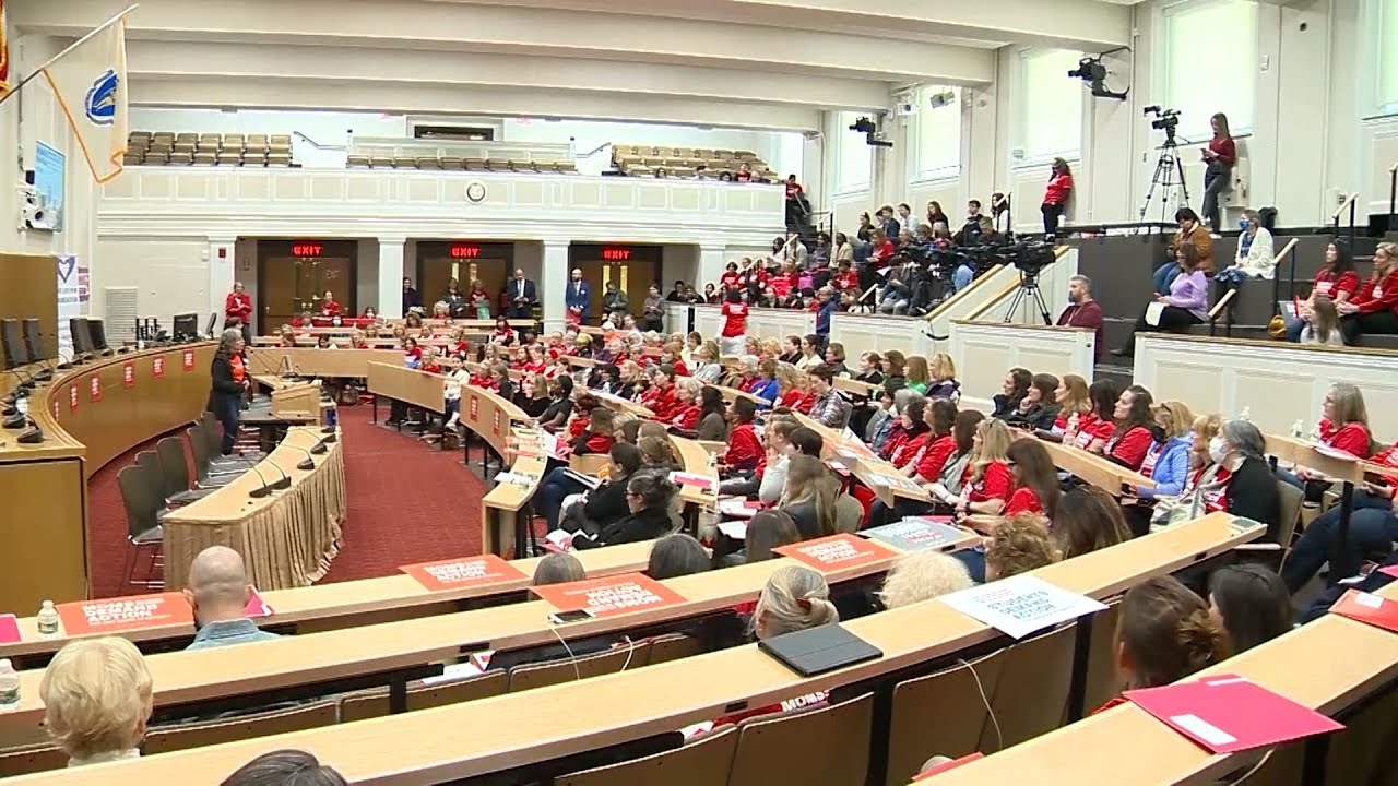 Gun control advocates push Mass. legislators to reinforce laws - YouTube