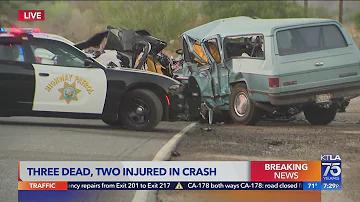 3 dead, 2 injured in Santa Clarita crash