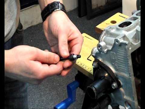 Набір інструментів для відновлення внутрішньої різі М5-М12 YATO, видео 1