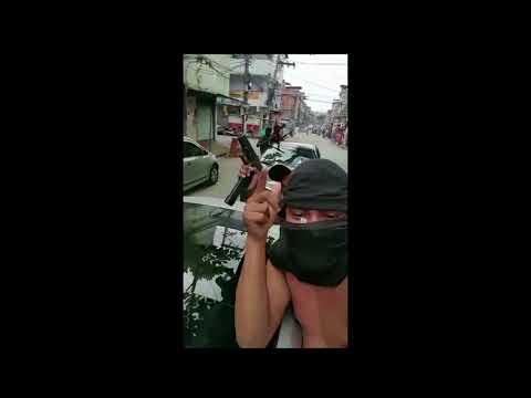 Vídeo mostra homens armados circulando pela favela Nova Holanda