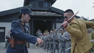 【Full Movie】Japanese looks down on a Chinese female soldier, duel with her, unaware she’s a master.