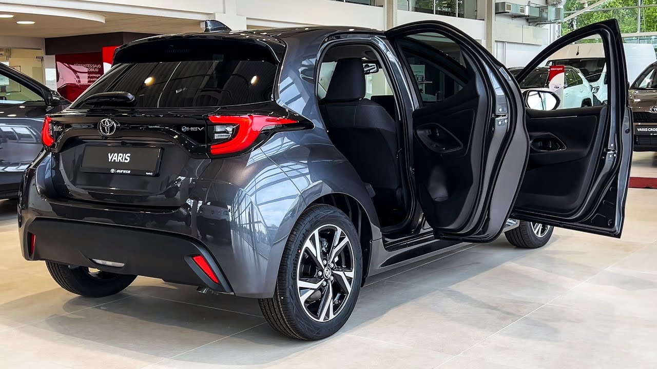 TOYOTA YARIS 2025 - INTERIOR AND EXTERIOR WALKAROUND 4K