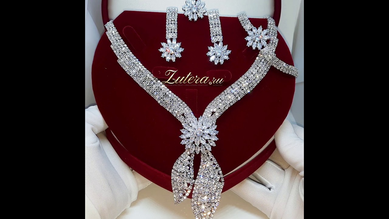Комплект свадебной ювелирной бижутерии с кристаллами Сваровски от магазина Zutera.ru