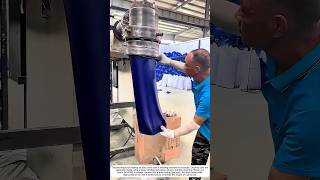 Technique for making oil jerry cans using a molding machine in a factory #shorts