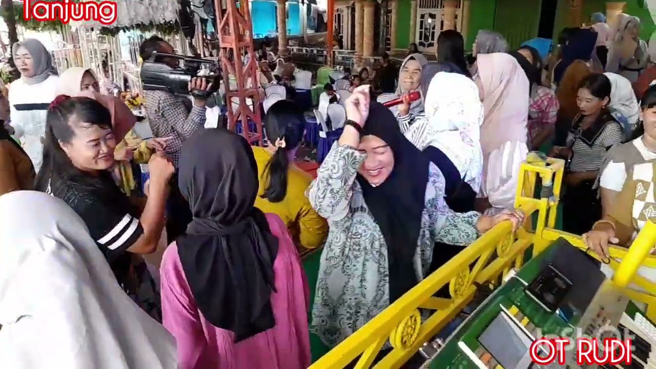 Kontes ibuk² di smpng tanjung( MA.kelingi)5 Lagu nonstop
