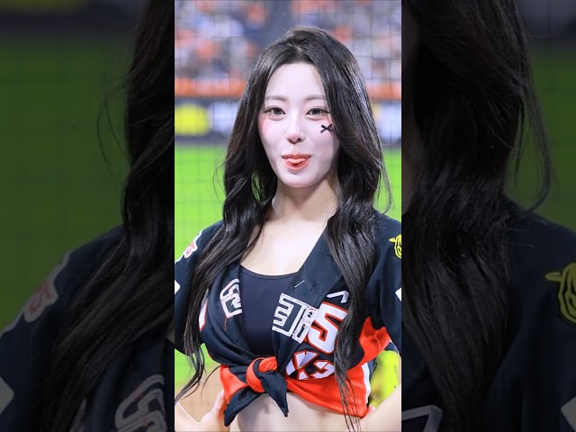 메롱 직캠 #shorts #김민서 #치어리더 #응원  #직캠 #영상 #kia타이거즈 #아웃송