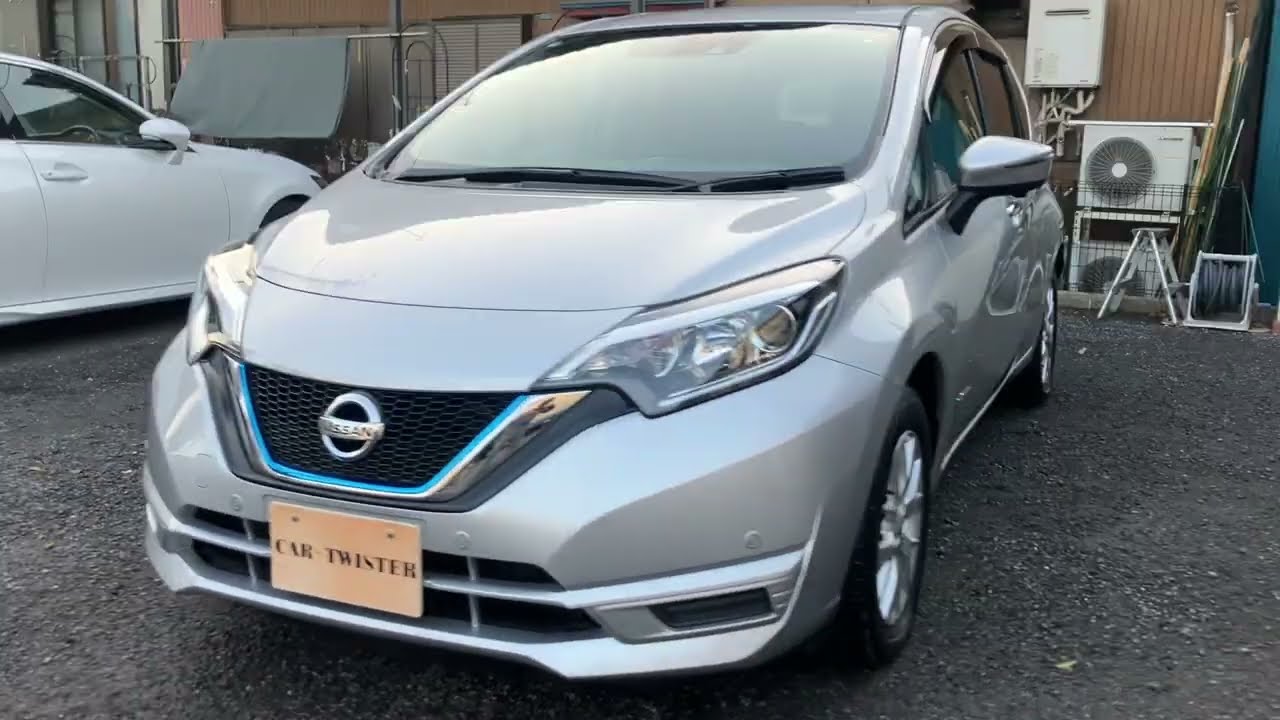 平成３０年１０月登録ノート１．２e-POWER X　禁煙車　ナビ　フルセグ　アラウンドビューモニター　デジタルミラー　ドラレコ　　スマートキー　走行６６７００キロ　管轄内登録時お支払総額６９８０００円