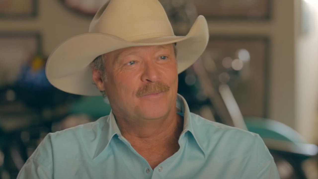 Video: Alan Jackson reveals disease diagnosis in interview