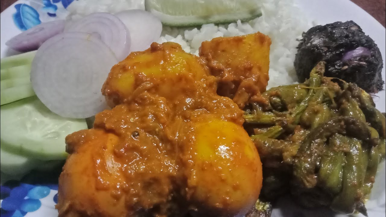 with Rice potato Egg curry salad Taro stolon dry fish curry data patar