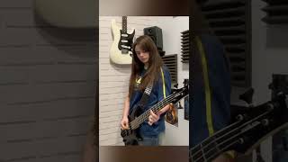 Yaiza Pizarro - EXTREMODURO - Jesucristo García [BASS COVER]