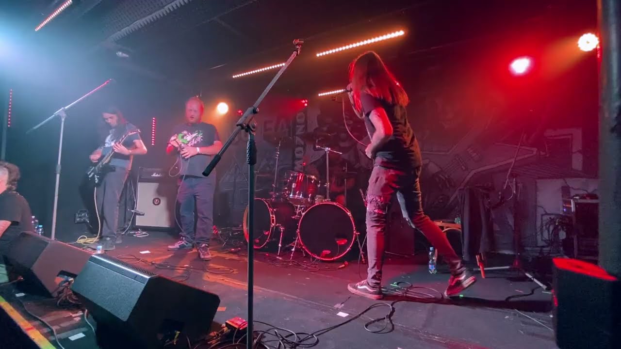 MOŽNOST VOLBY? - Live At MC Fabrika - České Budějovice 27.9. 2025